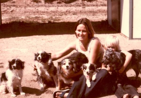Sandy Travis mit ihren Hunden